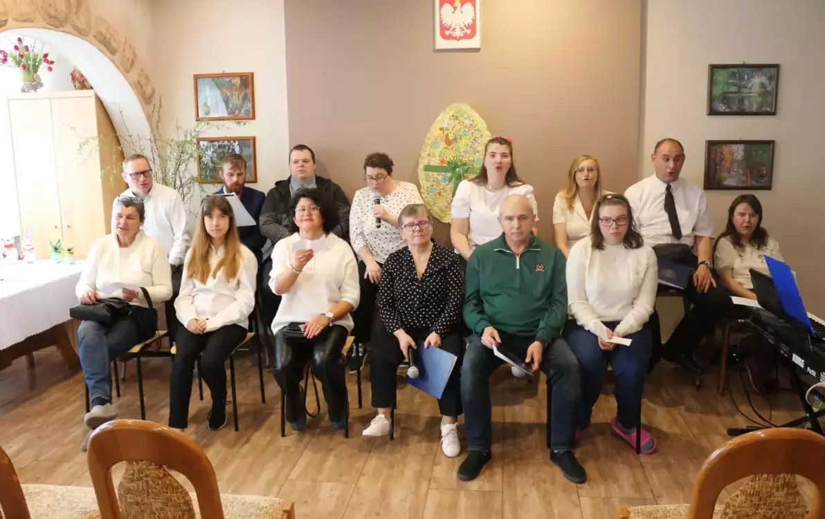 Uczestnicy ŚDS podczas spotkania wilekanocnego